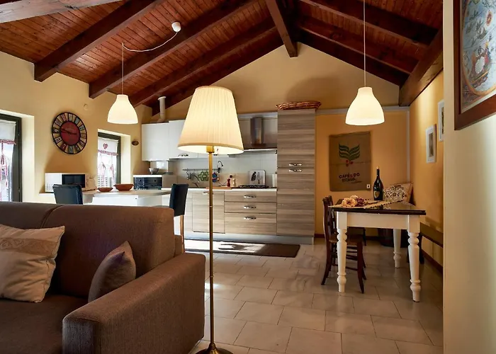 Bella Omegna Apartments